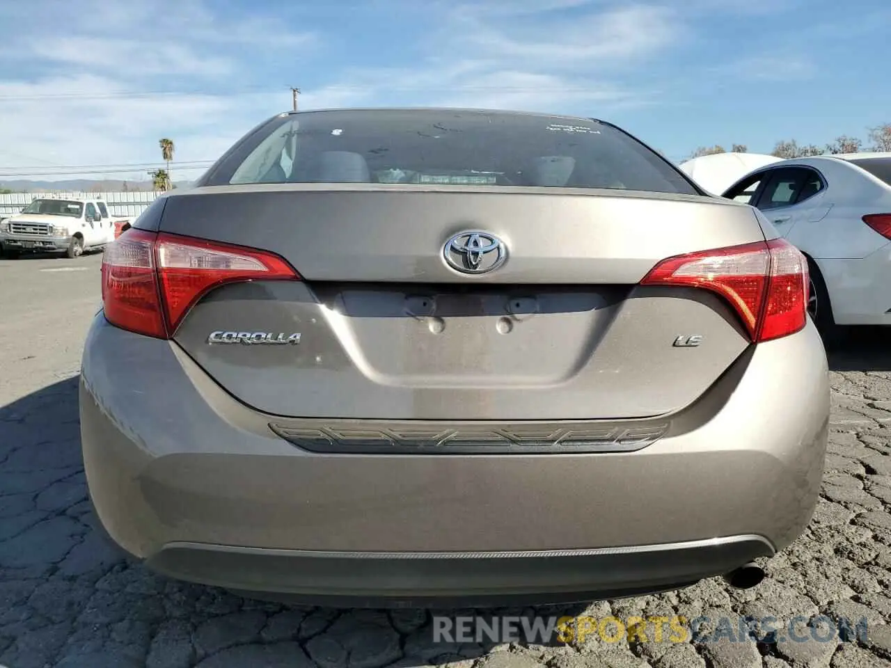 6 Photograph of a damaged car 5YFBURHE4KP900734 TOYOTA COROLLA 2019