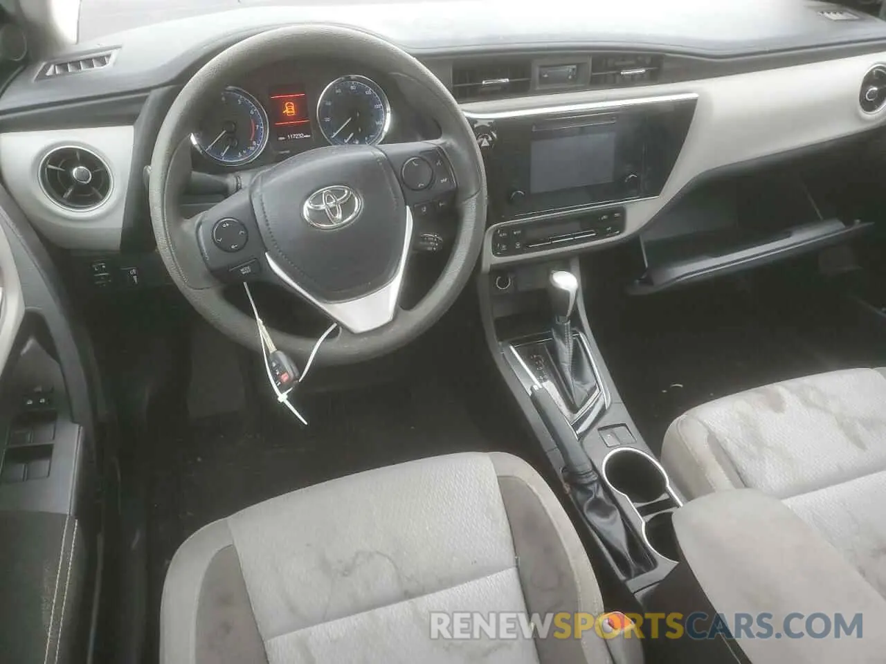 8 Photograph of a damaged car 5YFBURHE4KP903004 TOYOTA COROLLA 2019