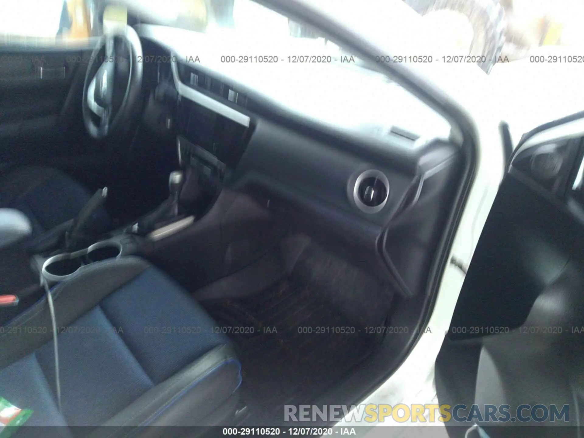 5 Photograph of a damaged car 5YFBURHE4KP905416 TOYOTA COROLLA 2019