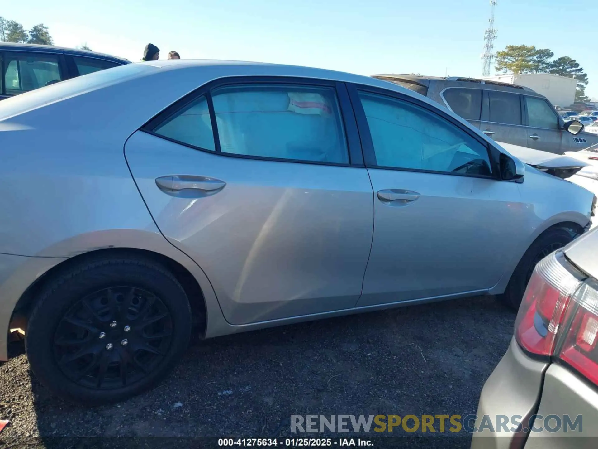 13 Photograph of a damaged car 5YFBURHE4KP906890 TOYOTA COROLLA 2019