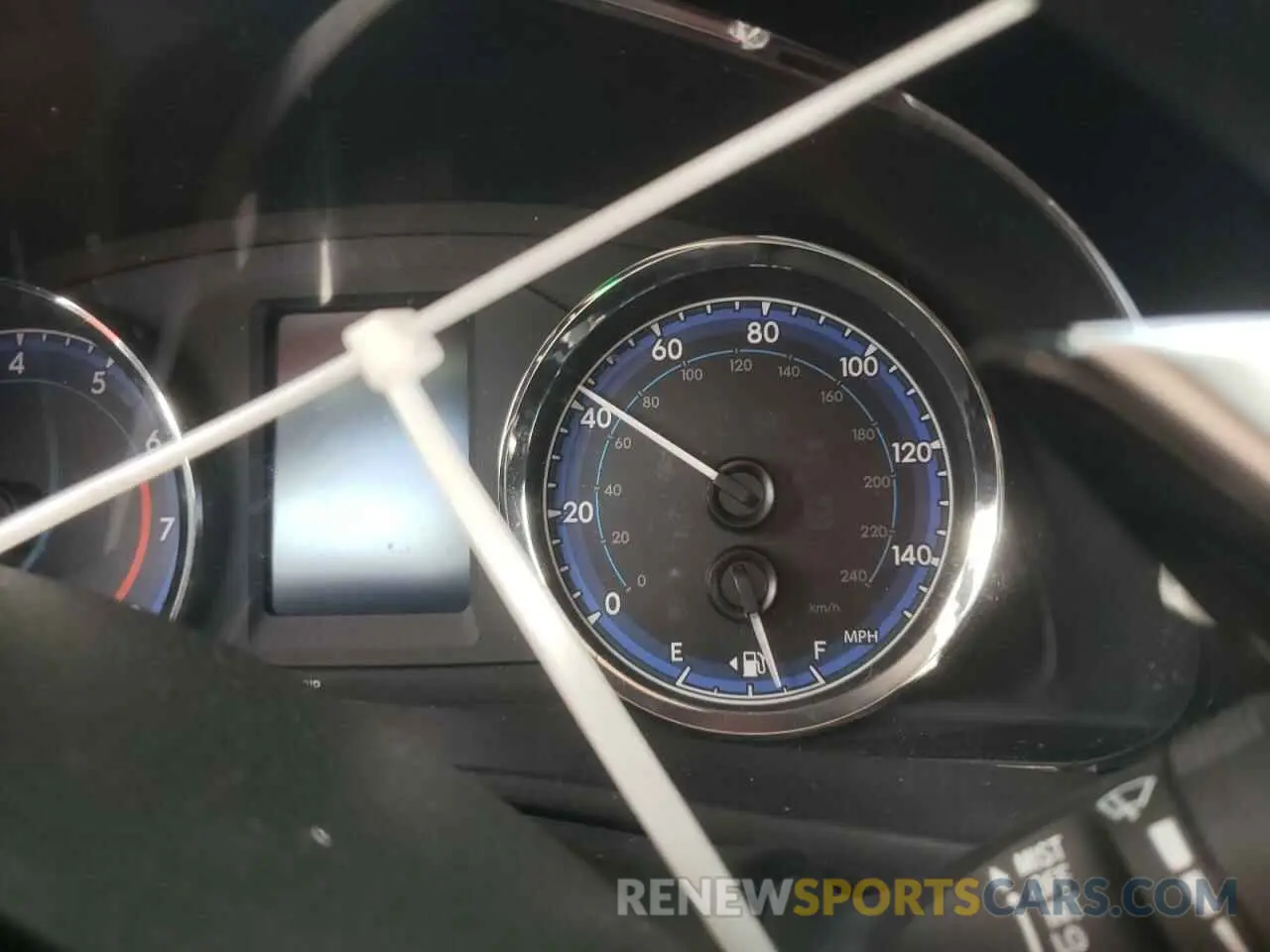 8 Photograph of a damaged car 5YFBURHE4KP909630 TOYOTA COROLLA 2019