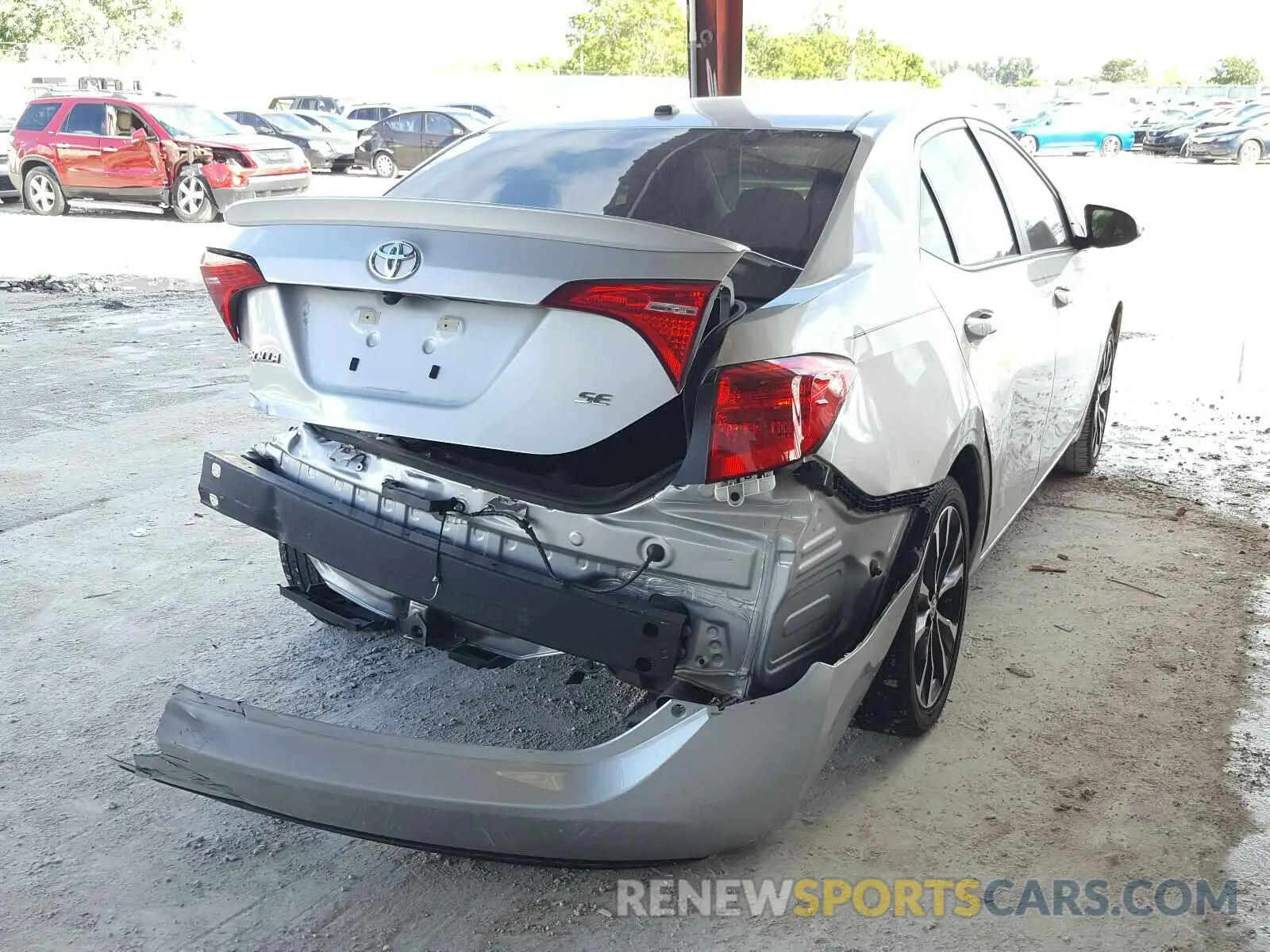 4 Photograph of a damaged car 5YFBURHE4KP914892 TOYOTA COROLLA 2019