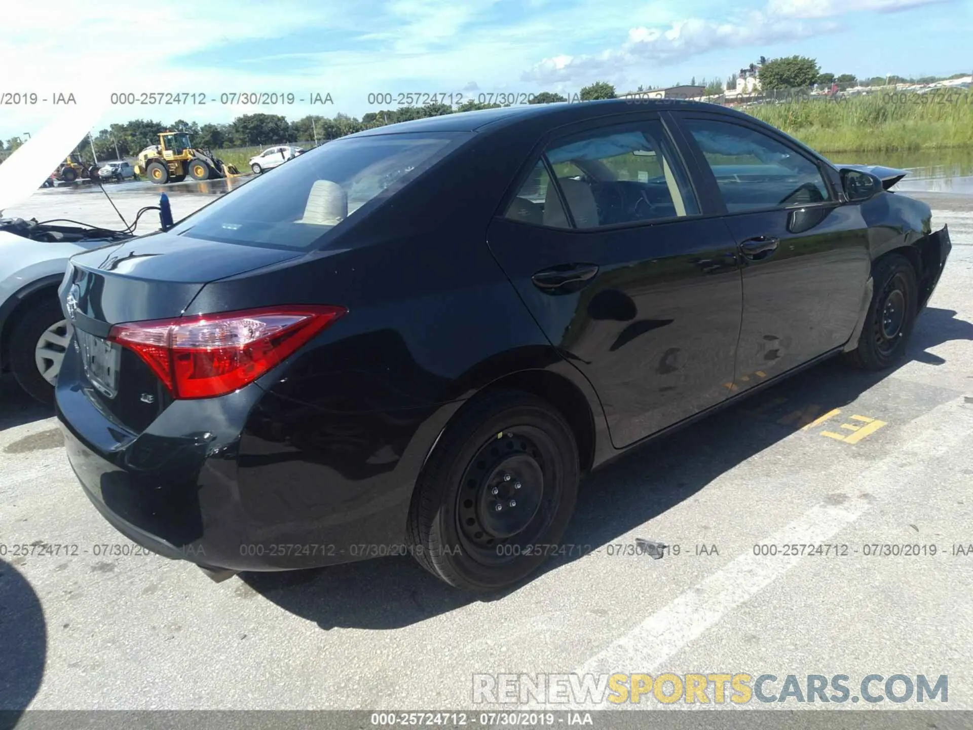 4 Photograph of a damaged car 5YFBURHE4KP919106 TOYOTA COROLLA 2019