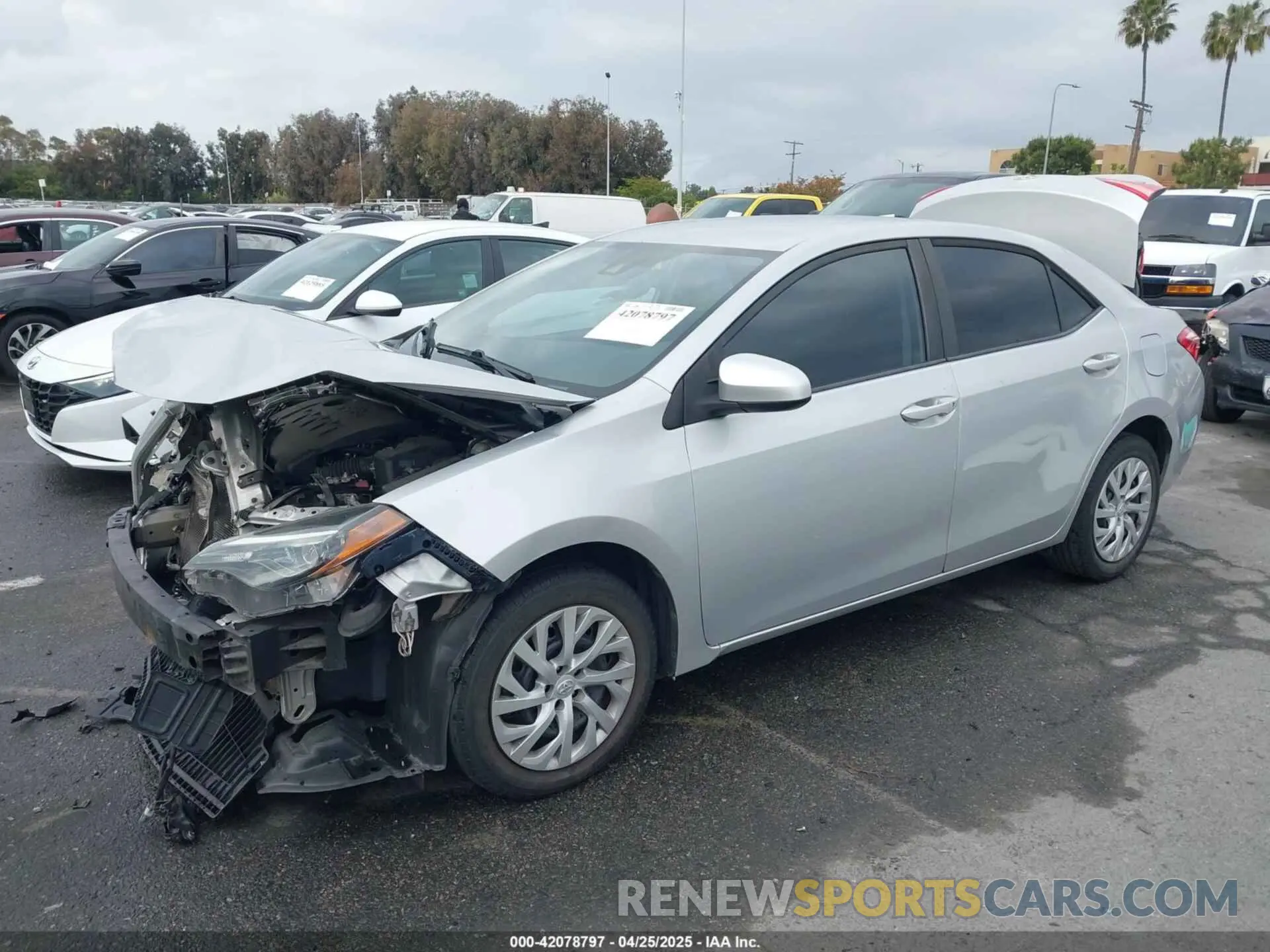 2 Photograph of a damaged car 5YFBURHE4KP929909 TOYOTA COROLLA 2019