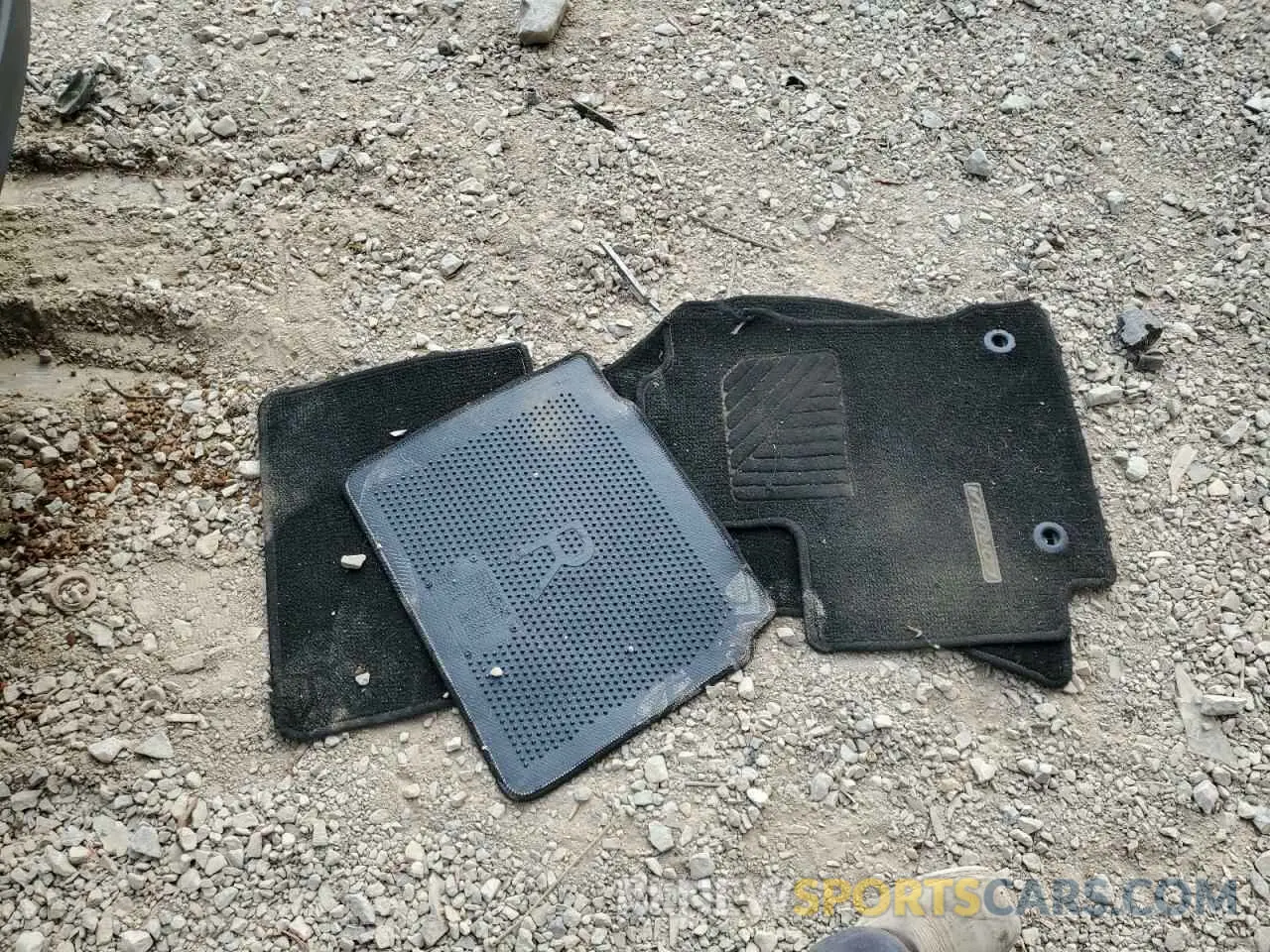 12 Photograph of a damaged car 5YFBURHE4KP934799 TOYOTA COROLLA 2019