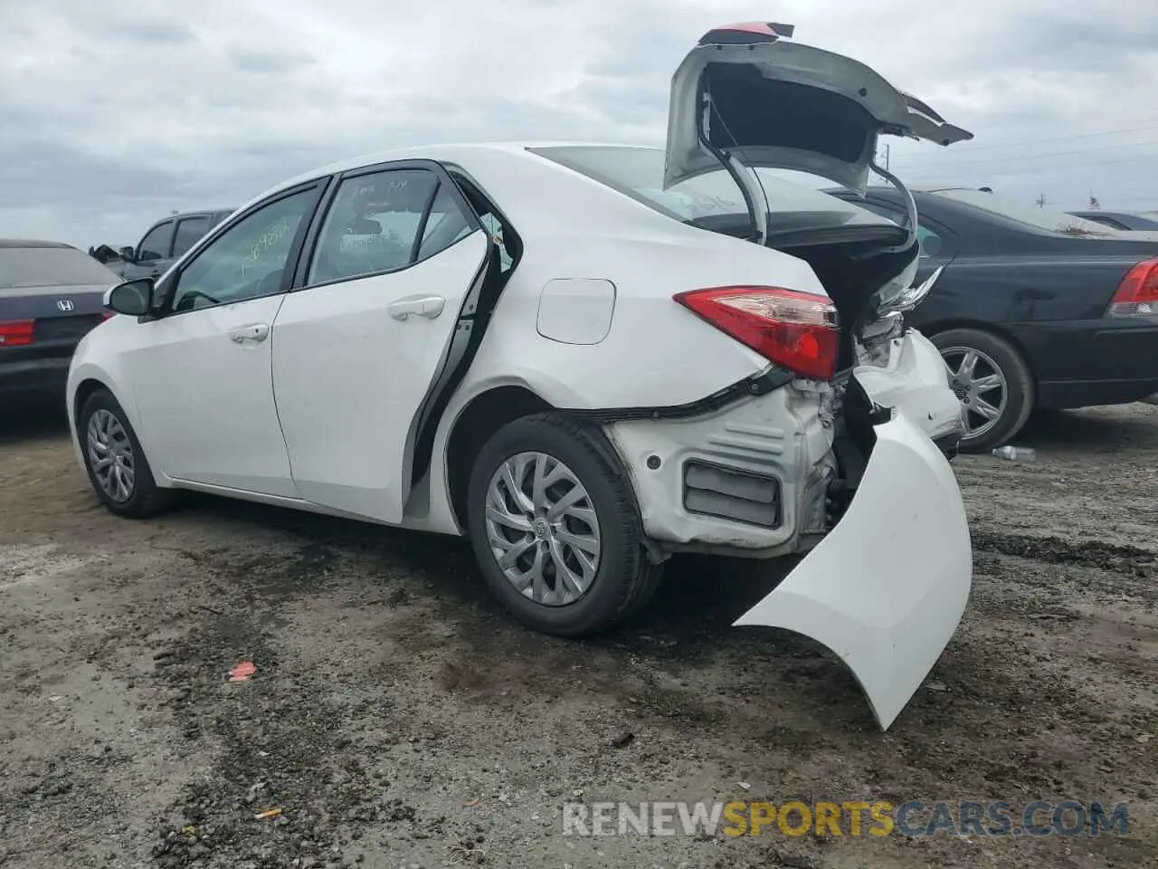 3 Photograph of a damaged car 5YFBURHE4KP936696 TOYOTA COROLLA 2019