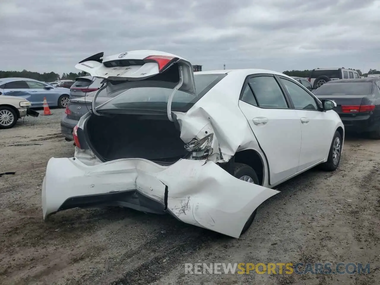 4 Photograph of a damaged car 5YFBURHE4KP936696 TOYOTA COROLLA 2019