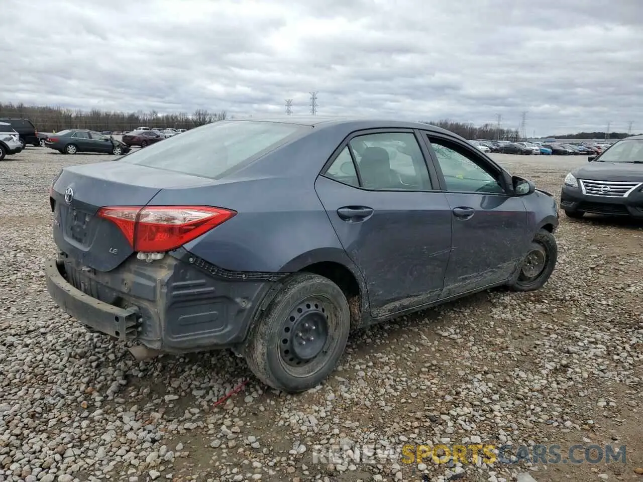 3 Фотография поврежденного автомобиля 5YFBURHE4KP939873 TOYOTA COROLLA 2019