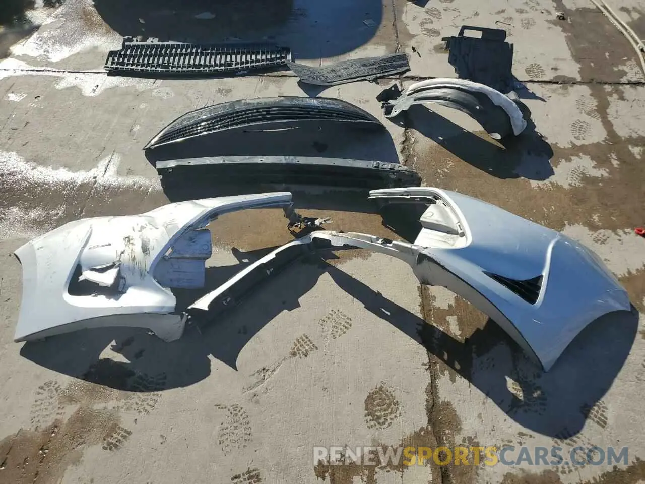 12 Photograph of a damaged car 5YFBURHE4KP941588 TOYOTA COROLLA 2019