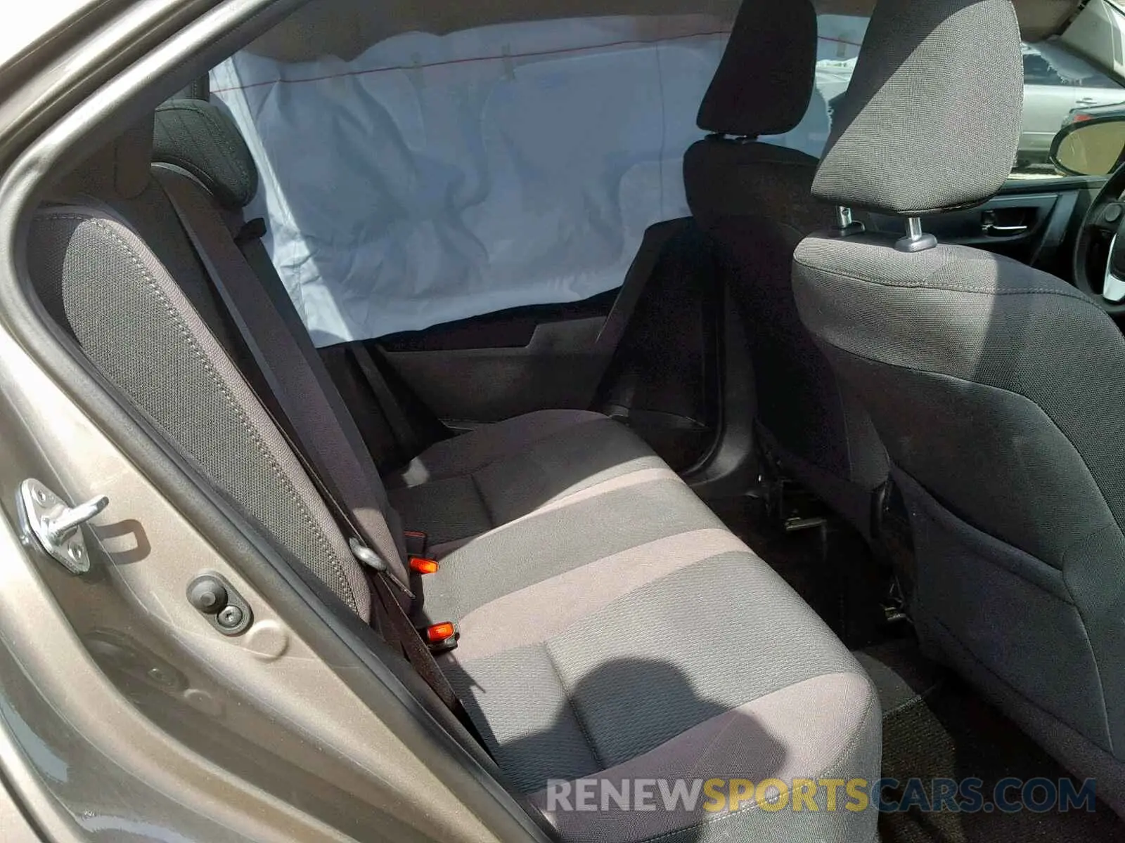 6 Photograph of a damaged car 5YFBURHE5KP860843 TOYOTA COROLLA 2019