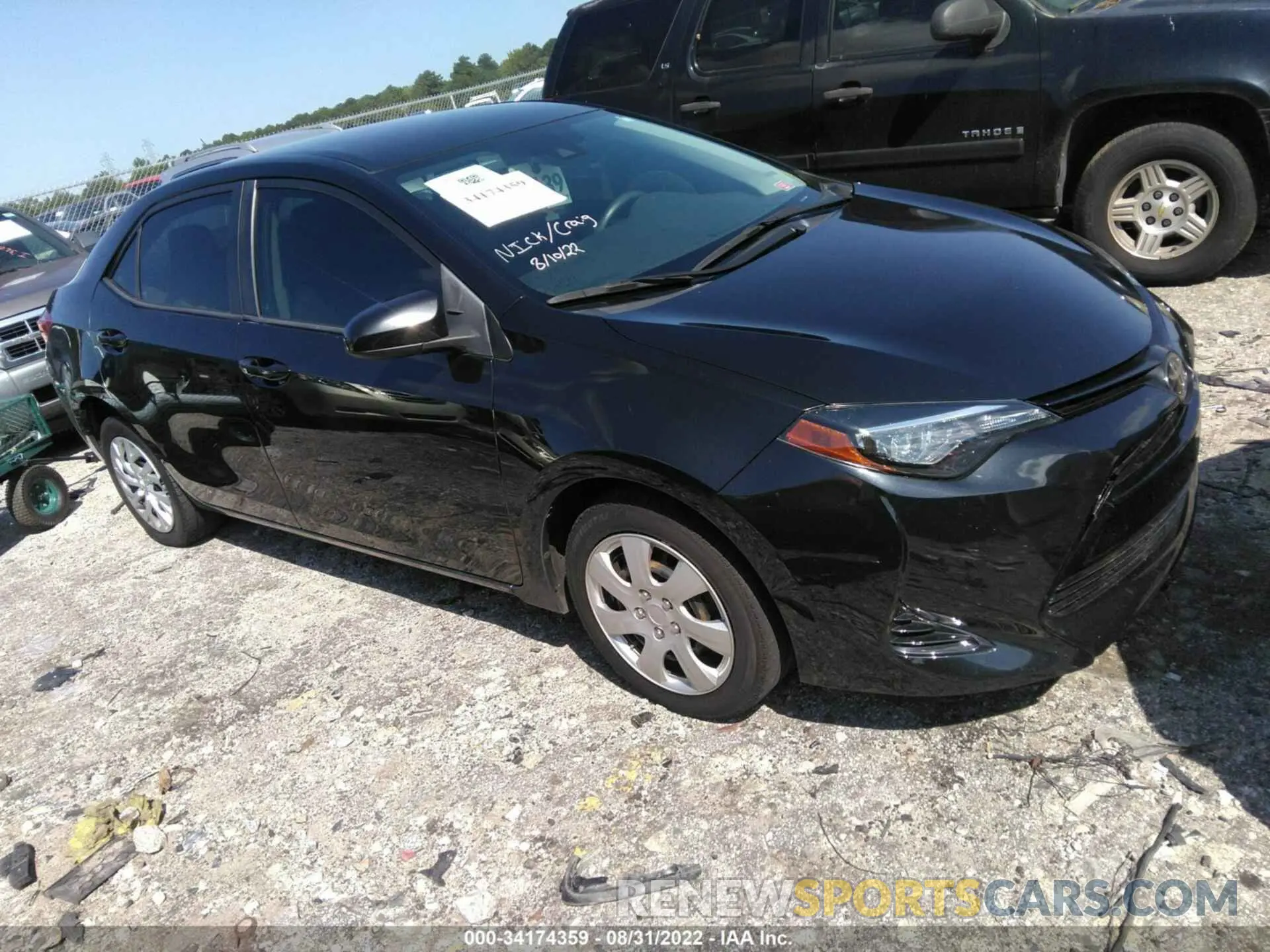 1 Photograph of a damaged car 5YFBURHE5KP862463 TOYOTA COROLLA 2019