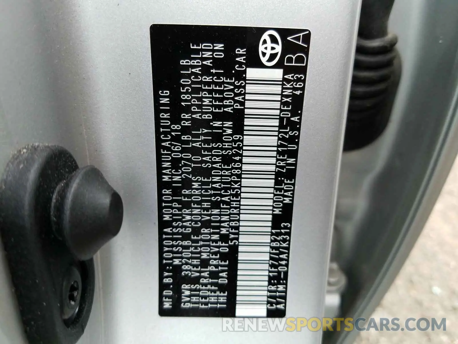 10 Photograph of a damaged car 5YFBURHE5KP864259 TOYOTA COROLLA 2019