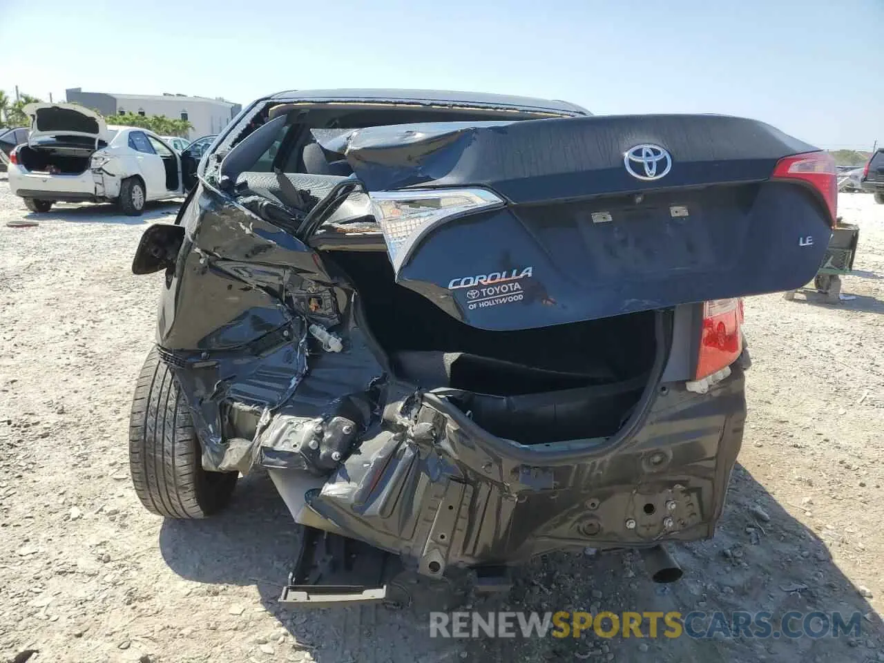 6 Photograph of a damaged car 5YFBURHE5KP865864 TOYOTA COROLLA 2019