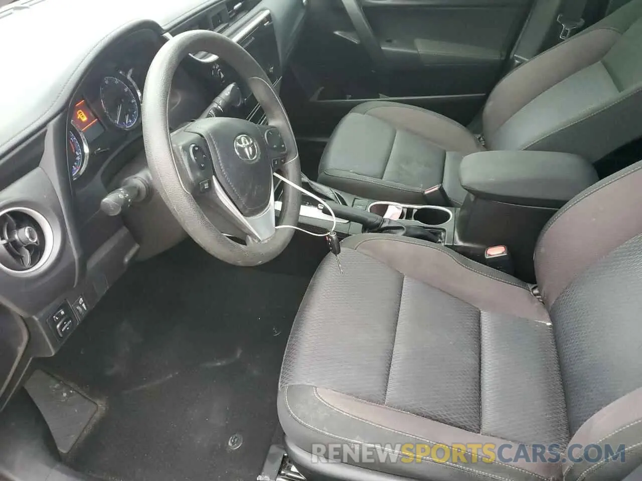 7 Photograph of a damaged car 5YFBURHE5KP865864 TOYOTA COROLLA 2019
