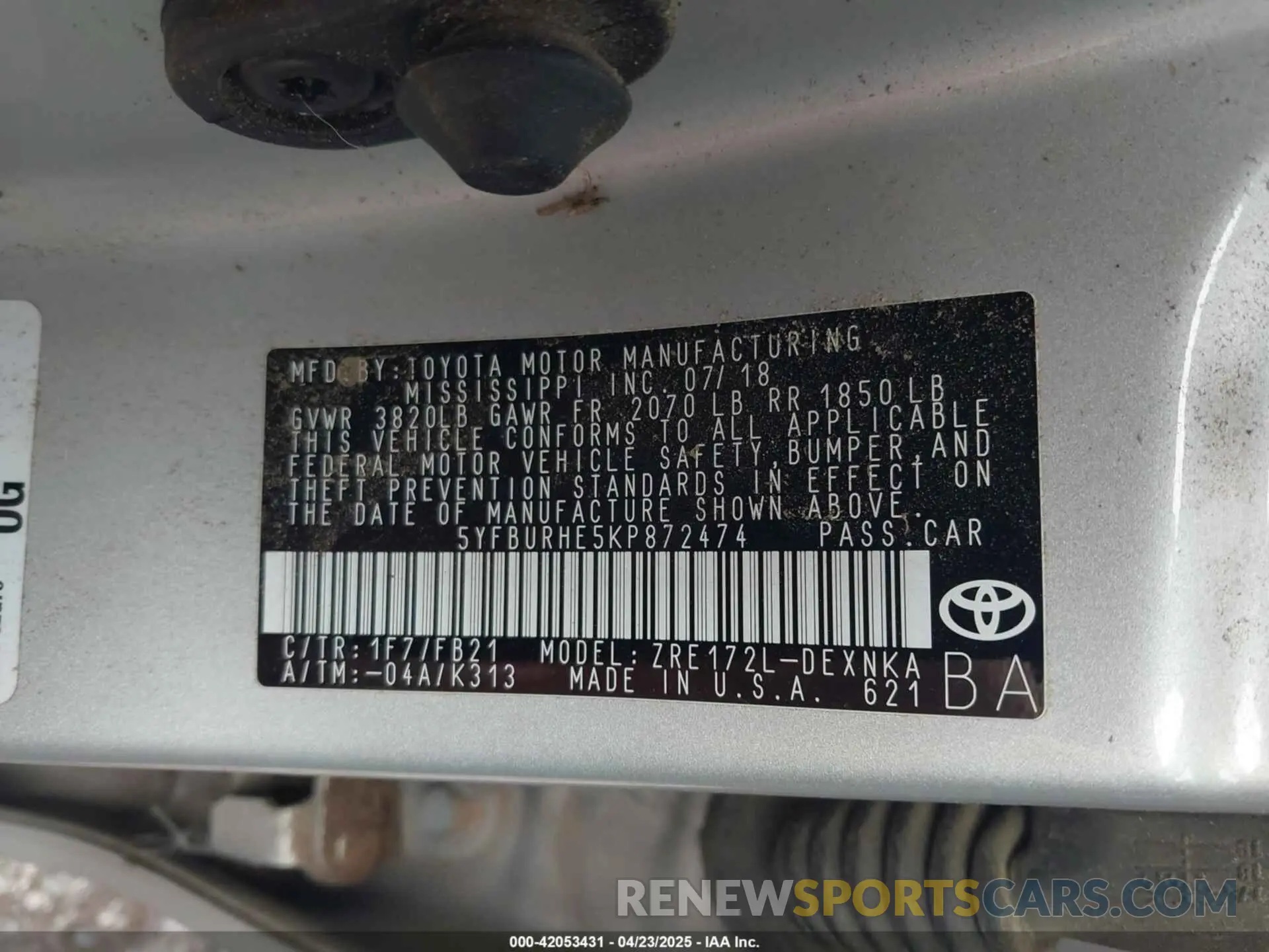 9 Photograph of a damaged car 5YFBURHE5KP872474 TOYOTA COROLLA 2019