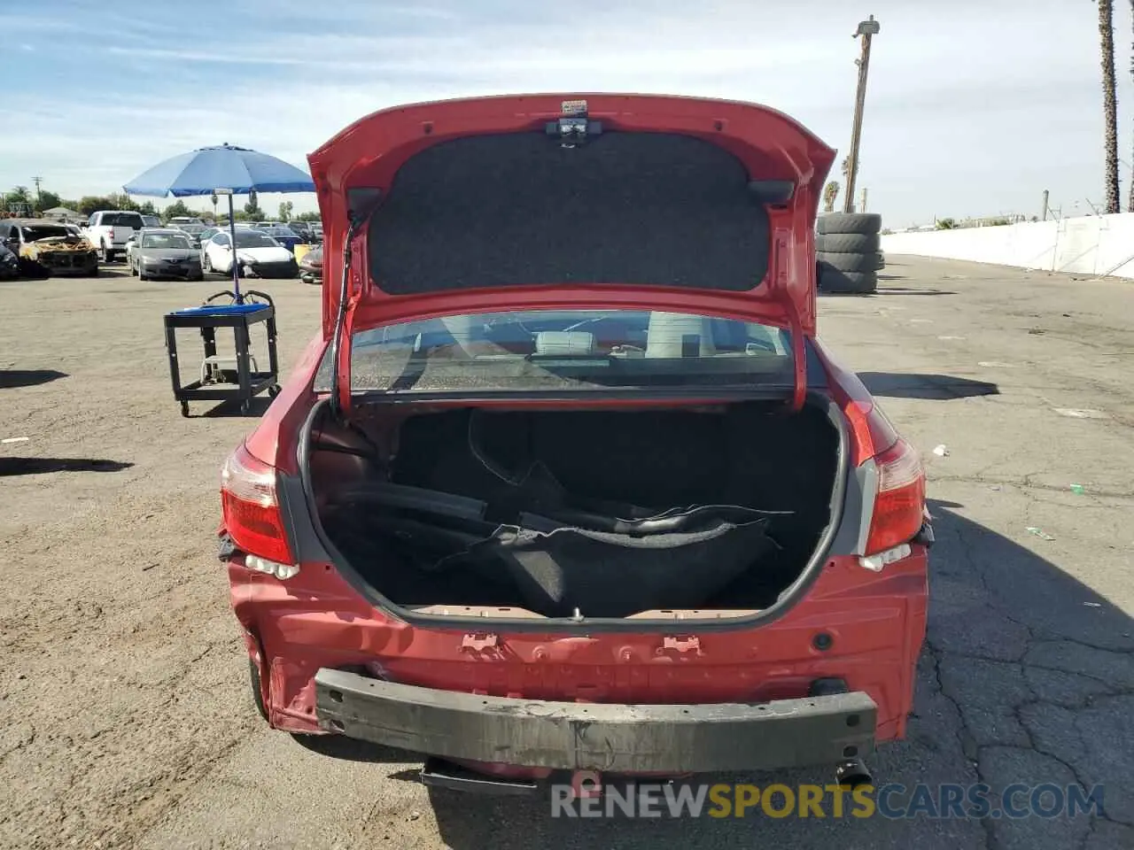 6 Photograph of a damaged car 5YFBURHE5KP872958 TOYOTA COROLLA 2019