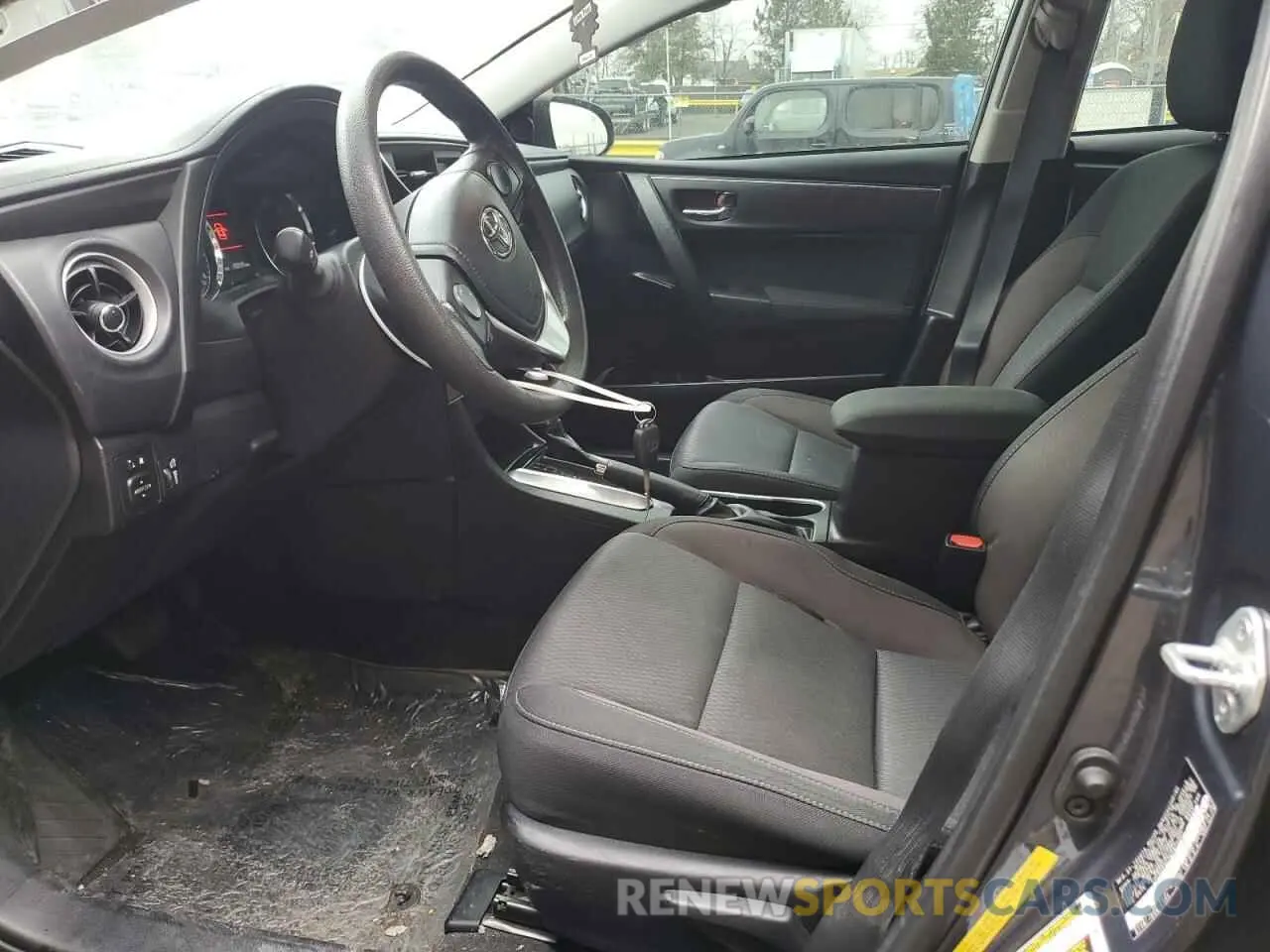 7 Photograph of a damaged car 5YFBURHE5KP875357 TOYOTA COROLLA 2019
