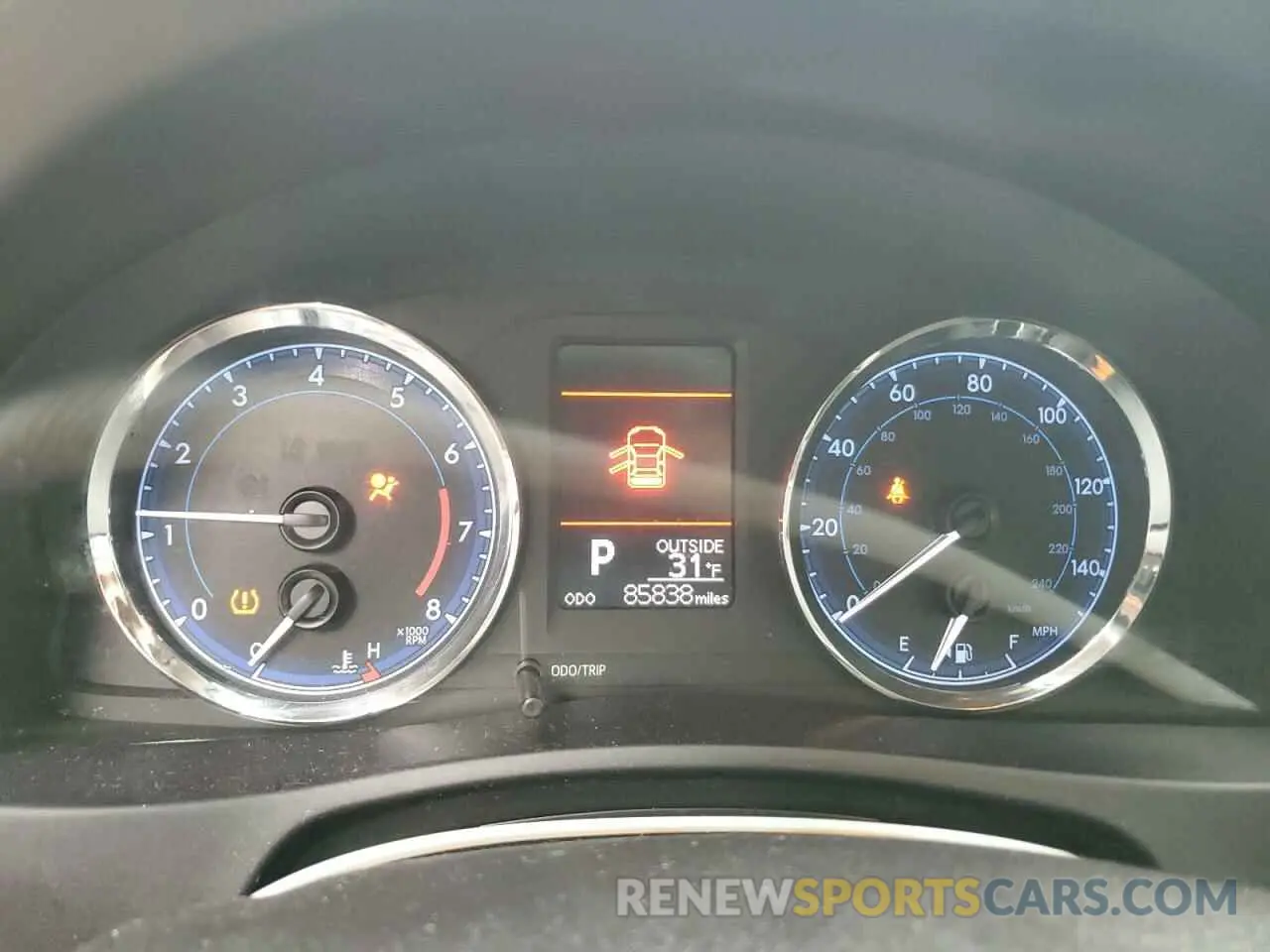 9 Photograph of a damaged car 5YFBURHE5KP875357 TOYOTA COROLLA 2019
