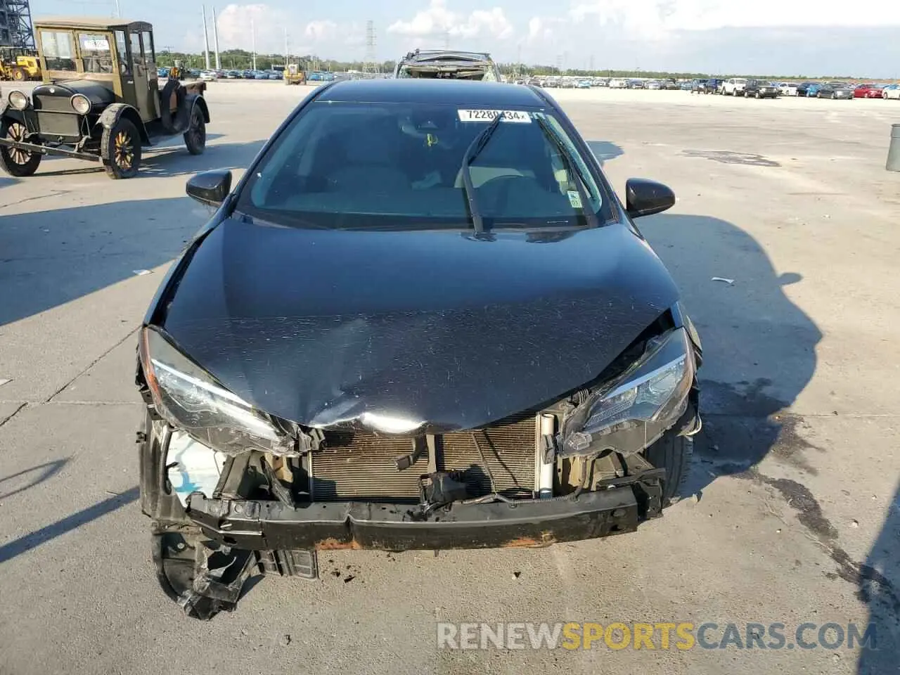 5 Photograph of a damaged car 5YFBURHE5KP876671 TOYOTA COROLLA 2019