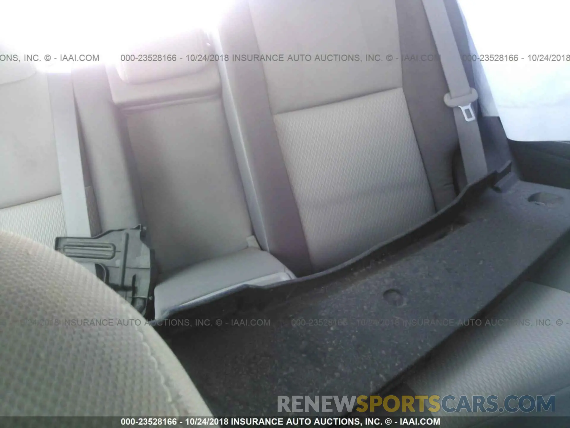 8 Photograph of a damaged car 5YFBURHE5KP877156 TOYOTA COROLLA 2019