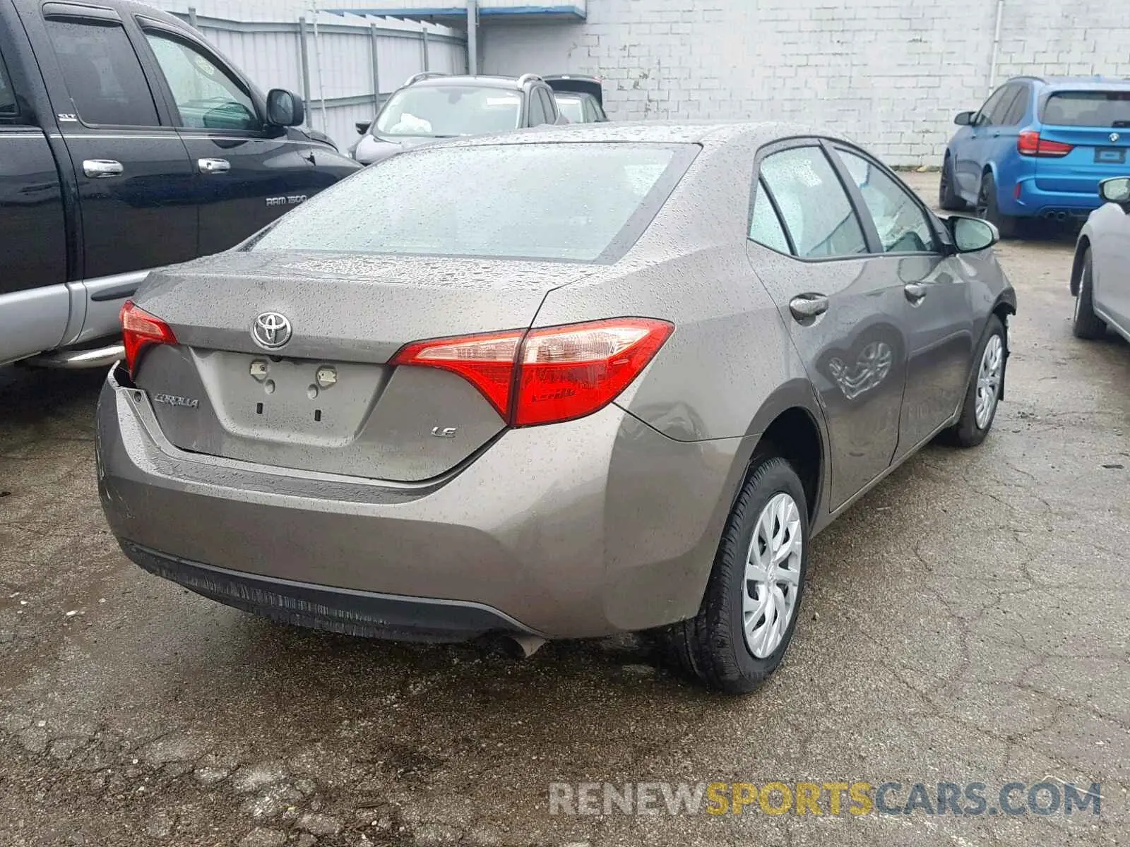 4 Photograph of a damaged car 5YFBURHE5KP878274 TOYOTA COROLLA 2019