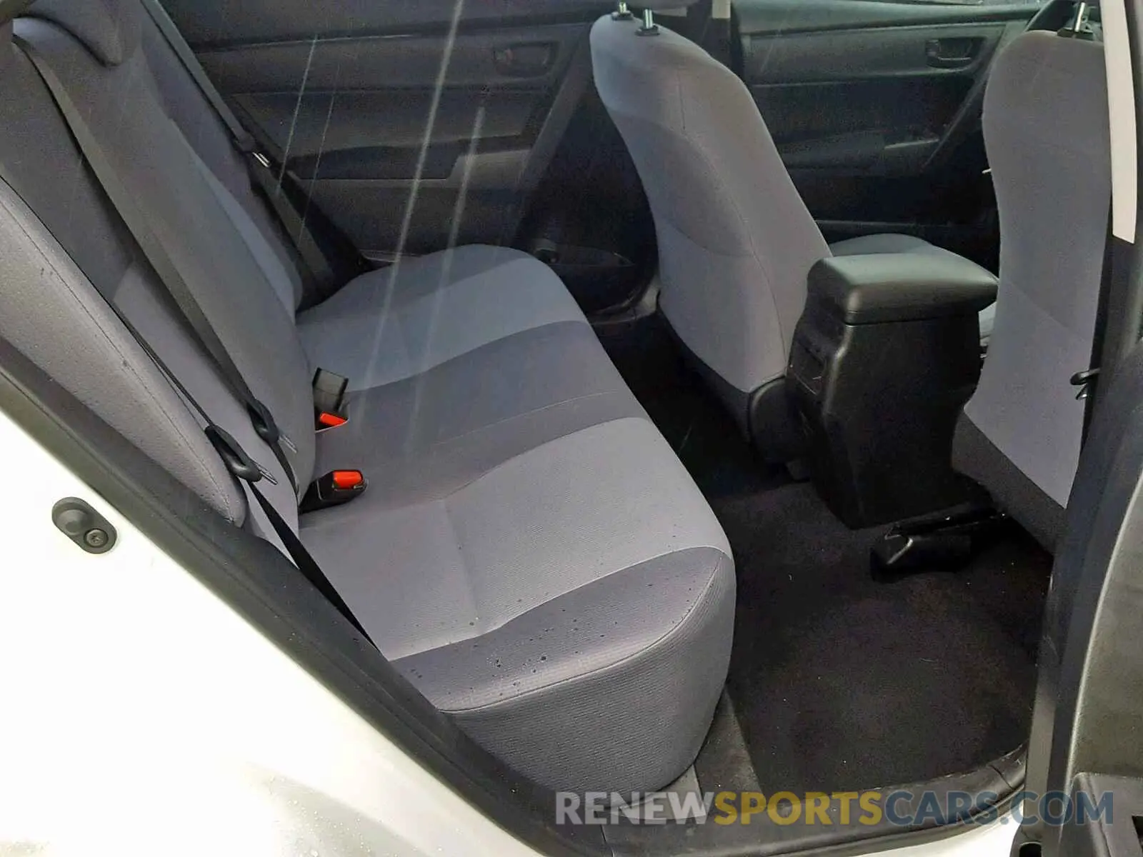 6 Photograph of a damaged car 5YFBURHE5KP878808 TOYOTA COROLLA 2019