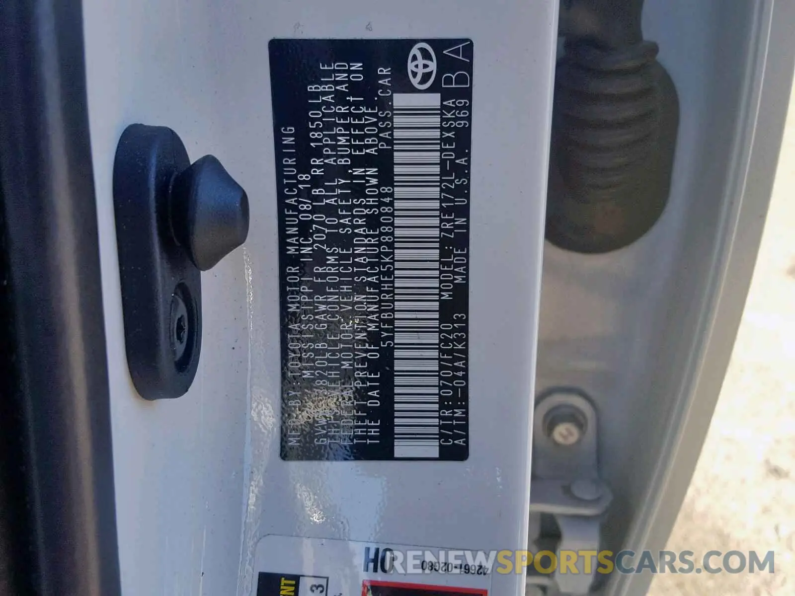 10 Photograph of a damaged car 5YFBURHE5KP880848 TOYOTA COROLLA 2019