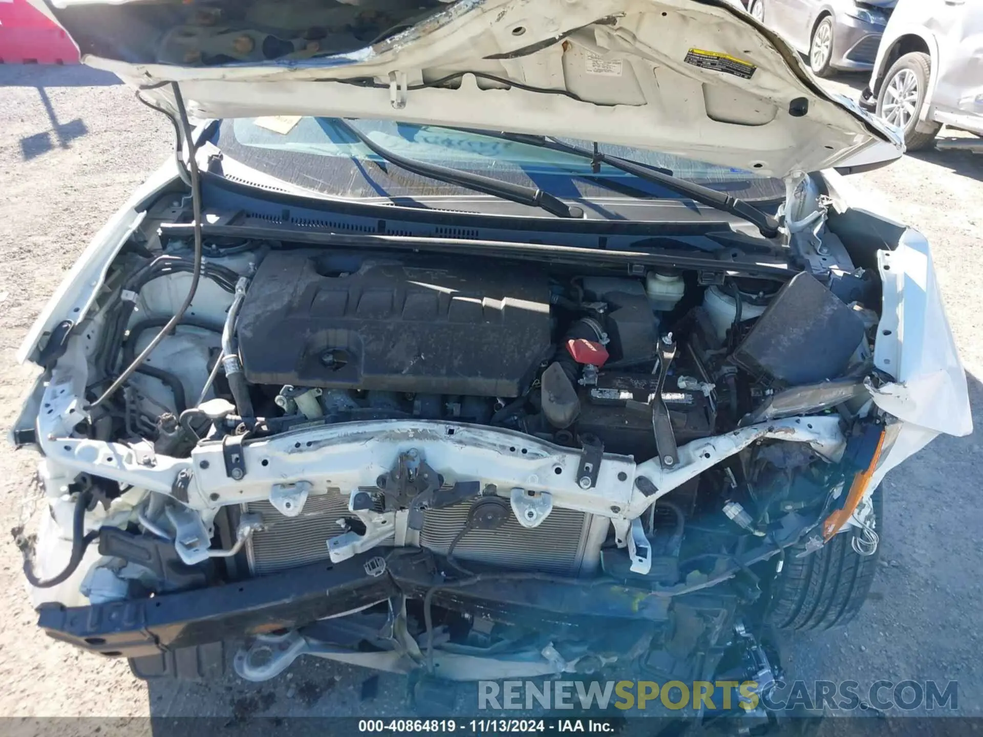 10 Photograph of a damaged car 5YFBURHE5KP883782 TOYOTA COROLLA 2019