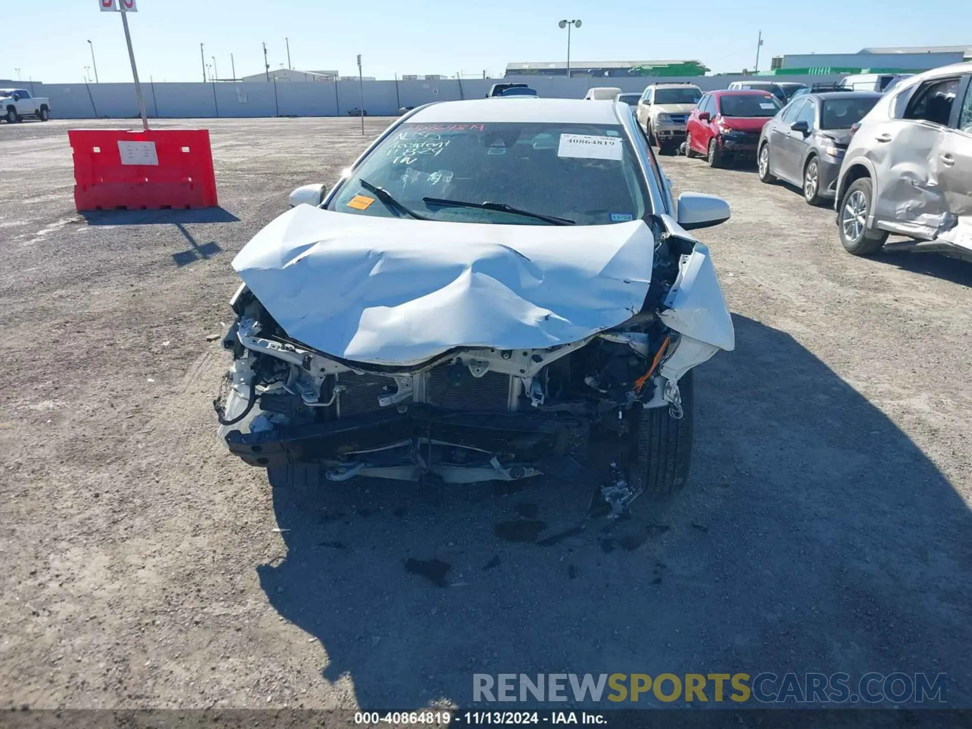 13 Photograph of a damaged car 5YFBURHE5KP883782 TOYOTA COROLLA 2019