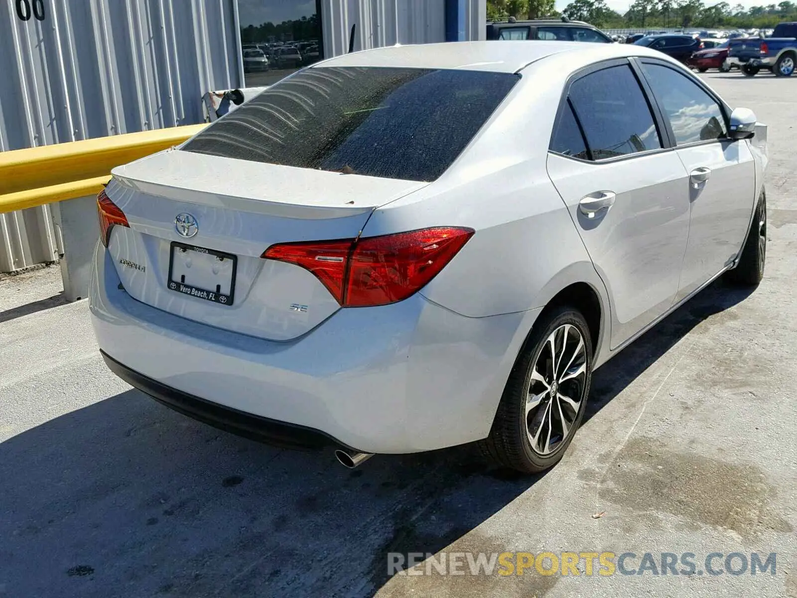 4 Photograph of a damaged car 5YFBURHE5KP884575 TOYOTA COROLLA 2019