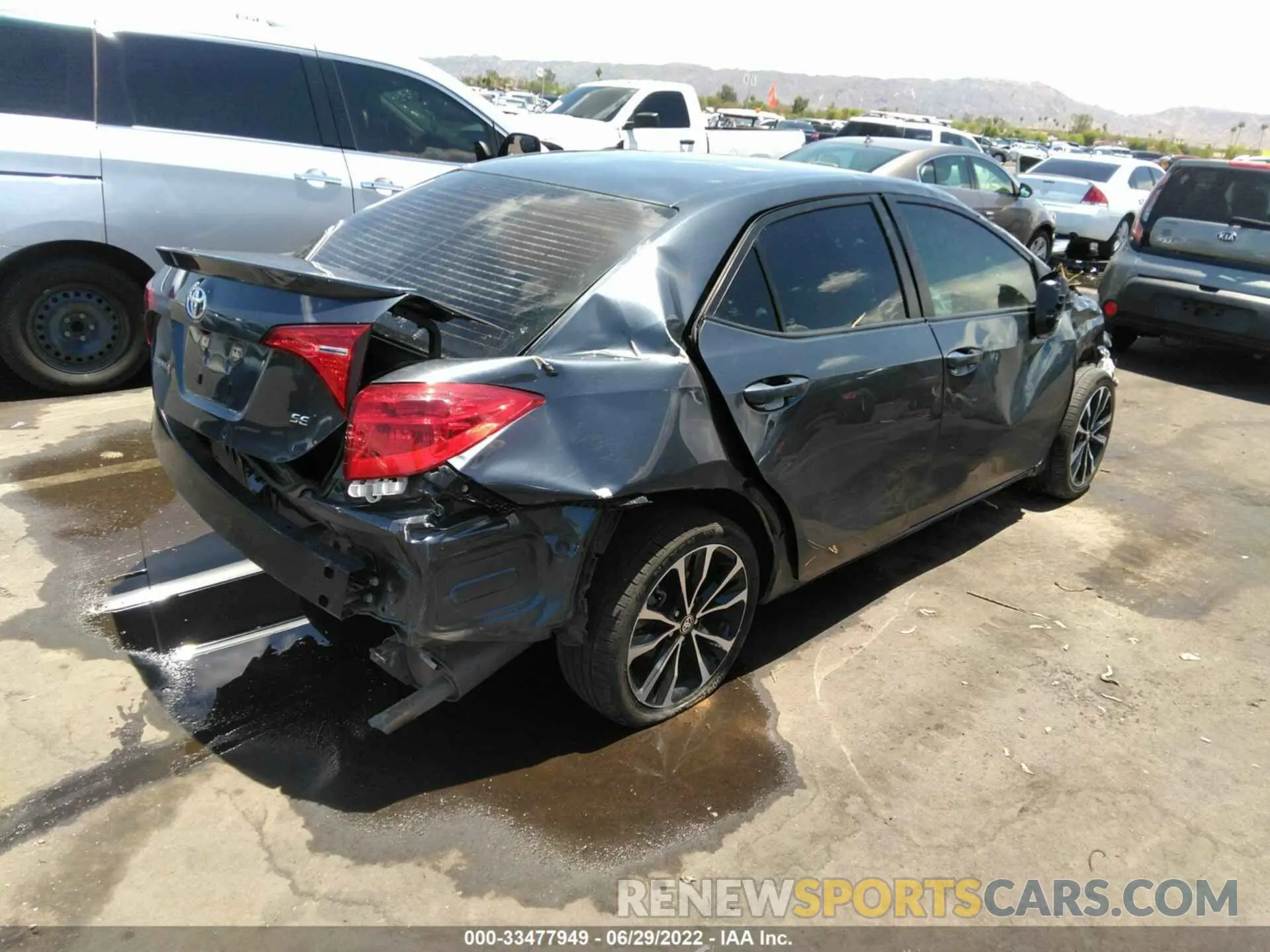 4 Photograph of a damaged car 5YFBURHE5KP888822 TOYOTA COROLLA 2019