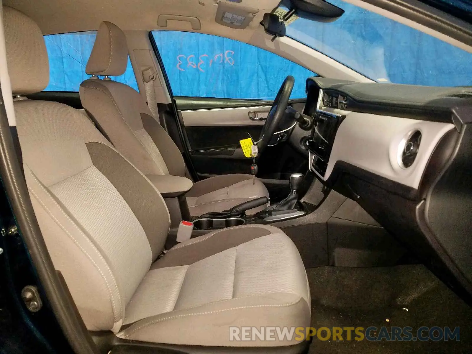 5 Photograph of a damaged car 5YFBURHE5KP897634 TOYOTA COROLLA 2019