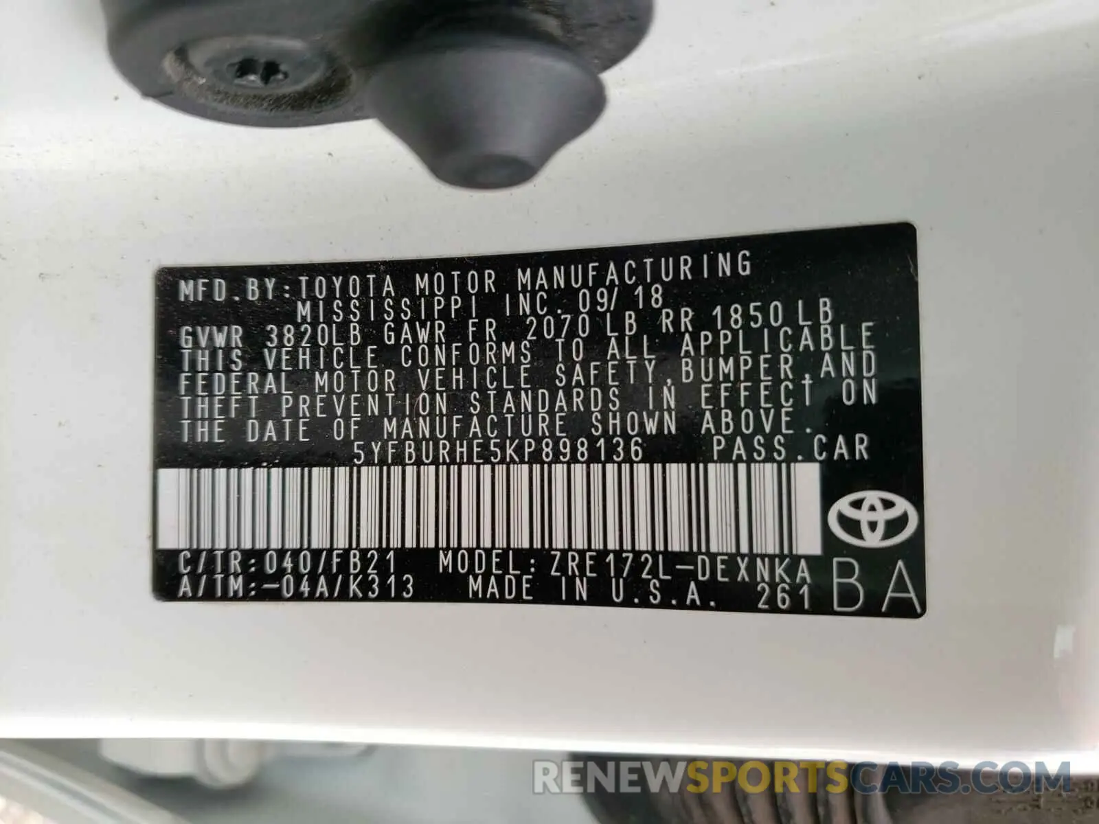 10 Photograph of a damaged car 5YFBURHE5KP898136 TOYOTA COROLLA 2019