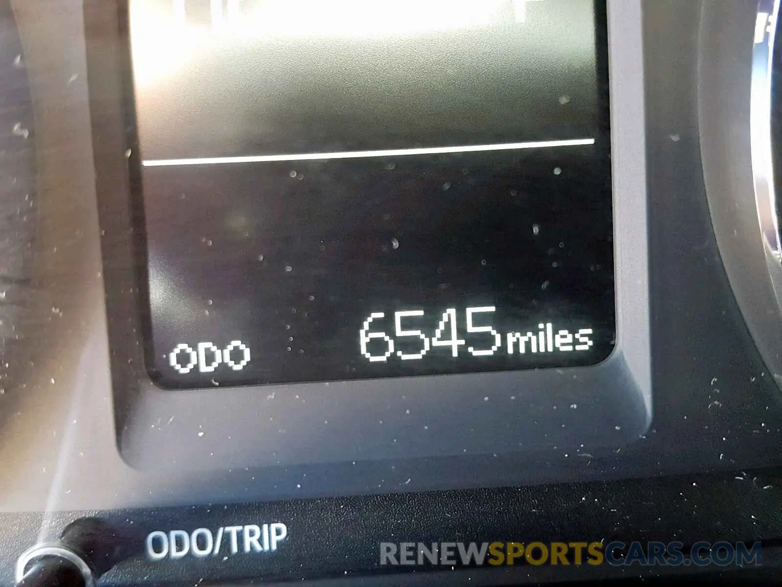 8 Photograph of a damaged car 5YFBURHE5KP900046 TOYOTA COROLLA 2019