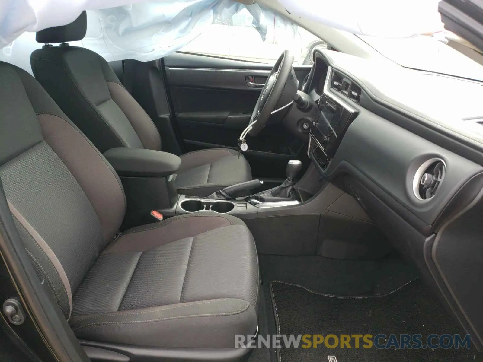 5 Photograph of a damaged car 5YFBURHE5KP904890 TOYOTA COROLLA 2019