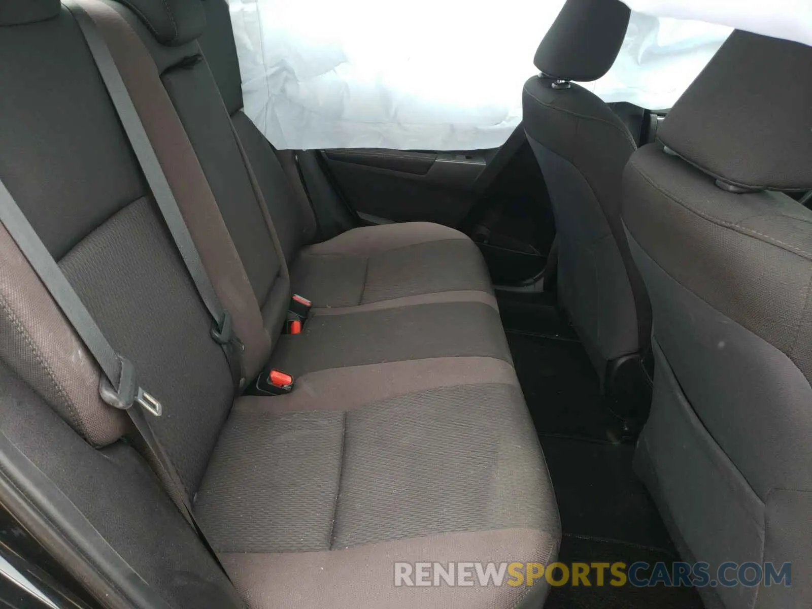 6 Photograph of a damaged car 5YFBURHE5KP904890 TOYOTA COROLLA 2019