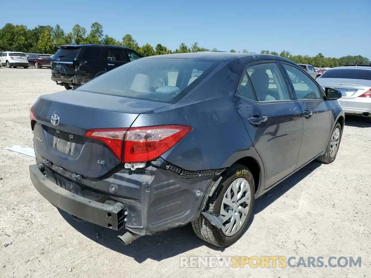 4 Photograph of a damaged car 5YFBURHE5KP905182 TOYOTA COROLLA 2019