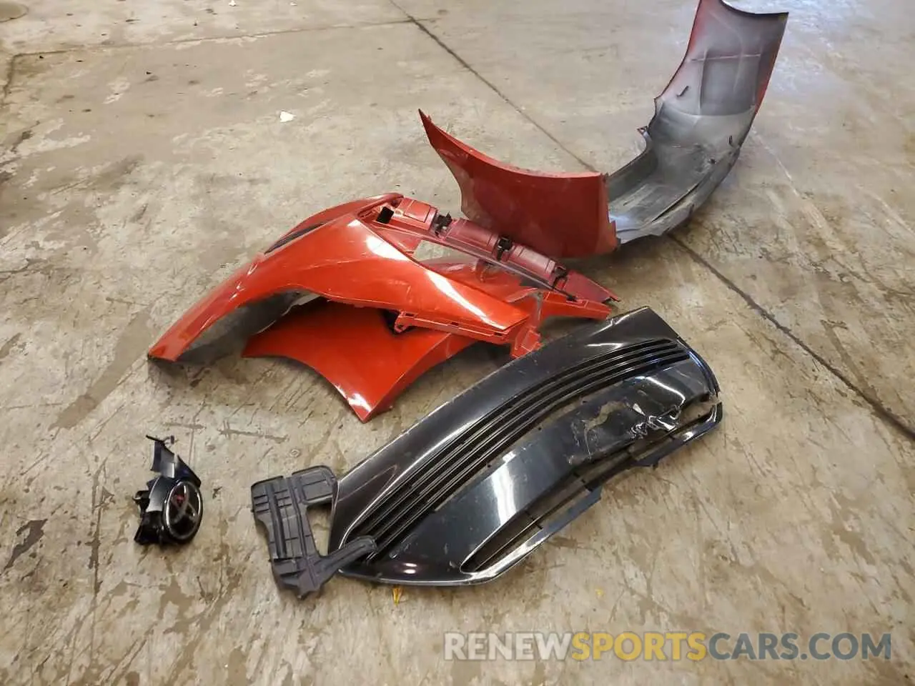 12 Photograph of a damaged car 5YFBURHE5KP906137 TOYOTA COROLLA 2019