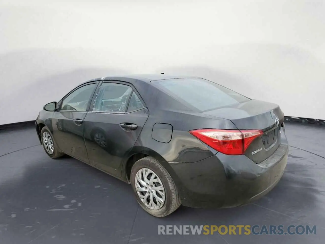 2 Photograph of a damaged car 5YFBURHE5KP909569 TOYOTA COROLLA 2019
