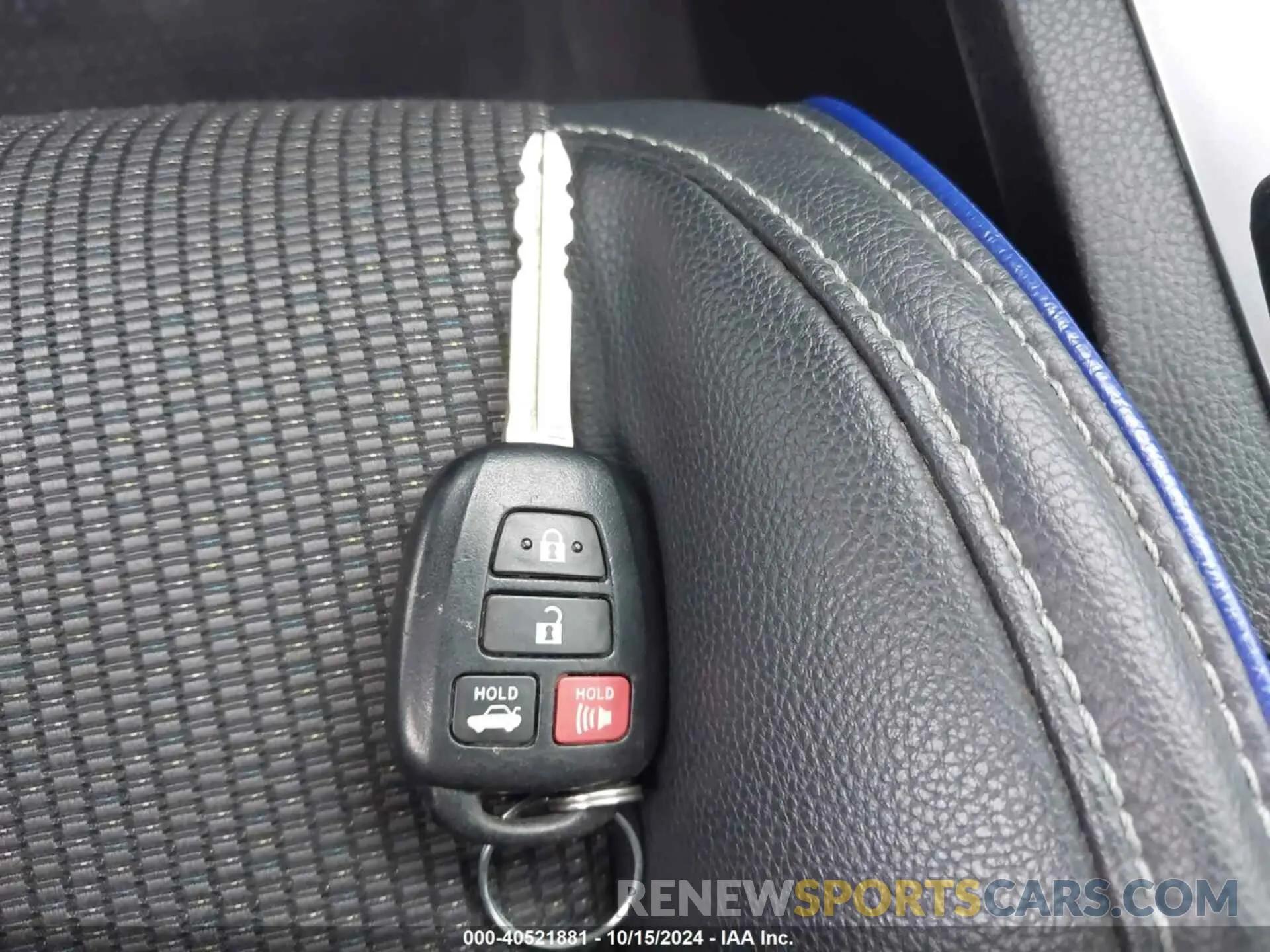 11 Photograph of a damaged car 5YFBURHE5KP912309 TOYOTA COROLLA 2019