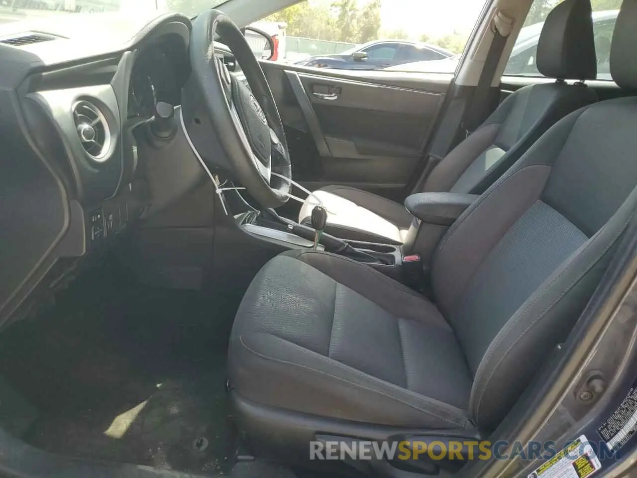 7 Photograph of a damaged car 5YFBURHE5KP912486 TOYOTA COROLLA 2019