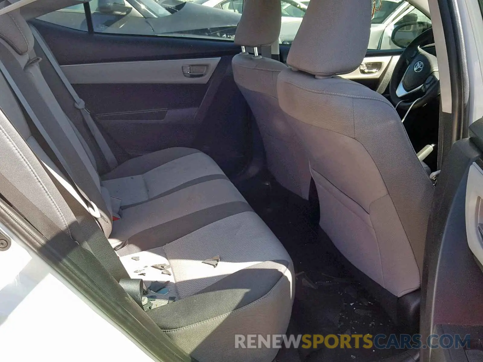 6 Photograph of a damaged car 5YFBURHE5KP913489 TOYOTA COROLLA 2019