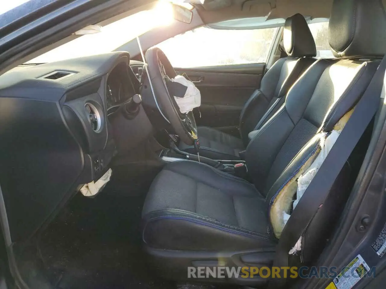7 Photograph of a damaged car 5YFBURHE5KP916778 TOYOTA COROLLA 2019