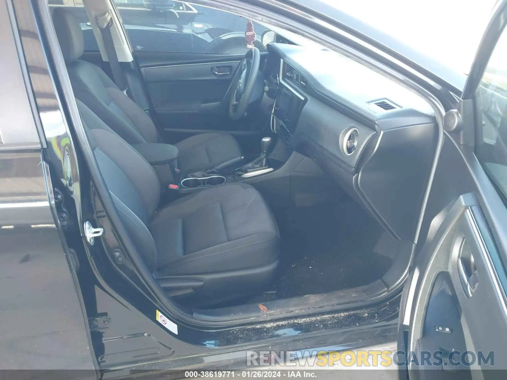 5 Фотография поврежденного автомобиля 5YFBURHE5KP921432 TOYOTA COROLLA 2019