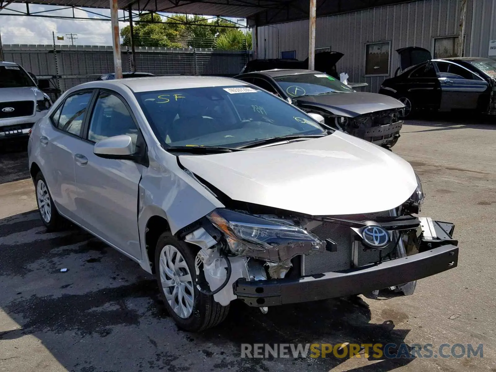 1 Photograph of a damaged car 5YFBURHE5KP929563 TOYOTA COROLLA 2019