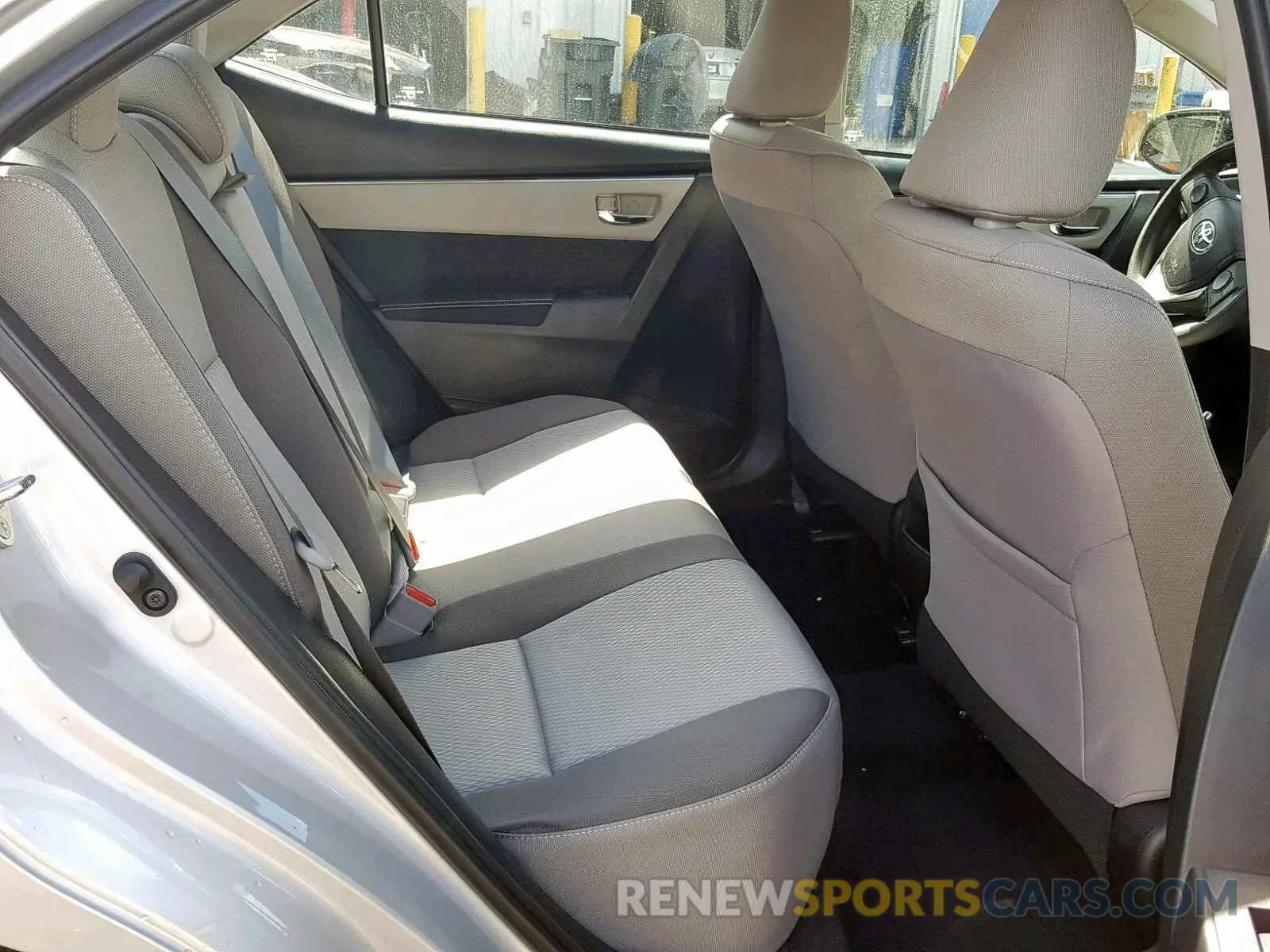 6 Photograph of a damaged car 5YFBURHE5KP929563 TOYOTA COROLLA 2019