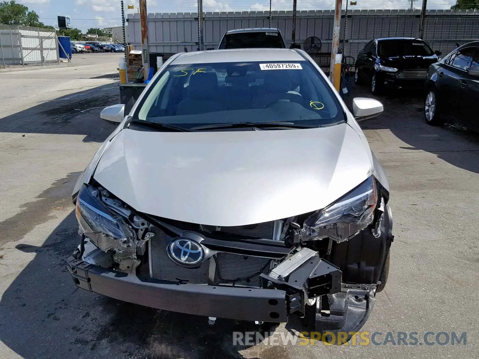 9 Photograph of a damaged car 5YFBURHE5KP929563 TOYOTA COROLLA 2019