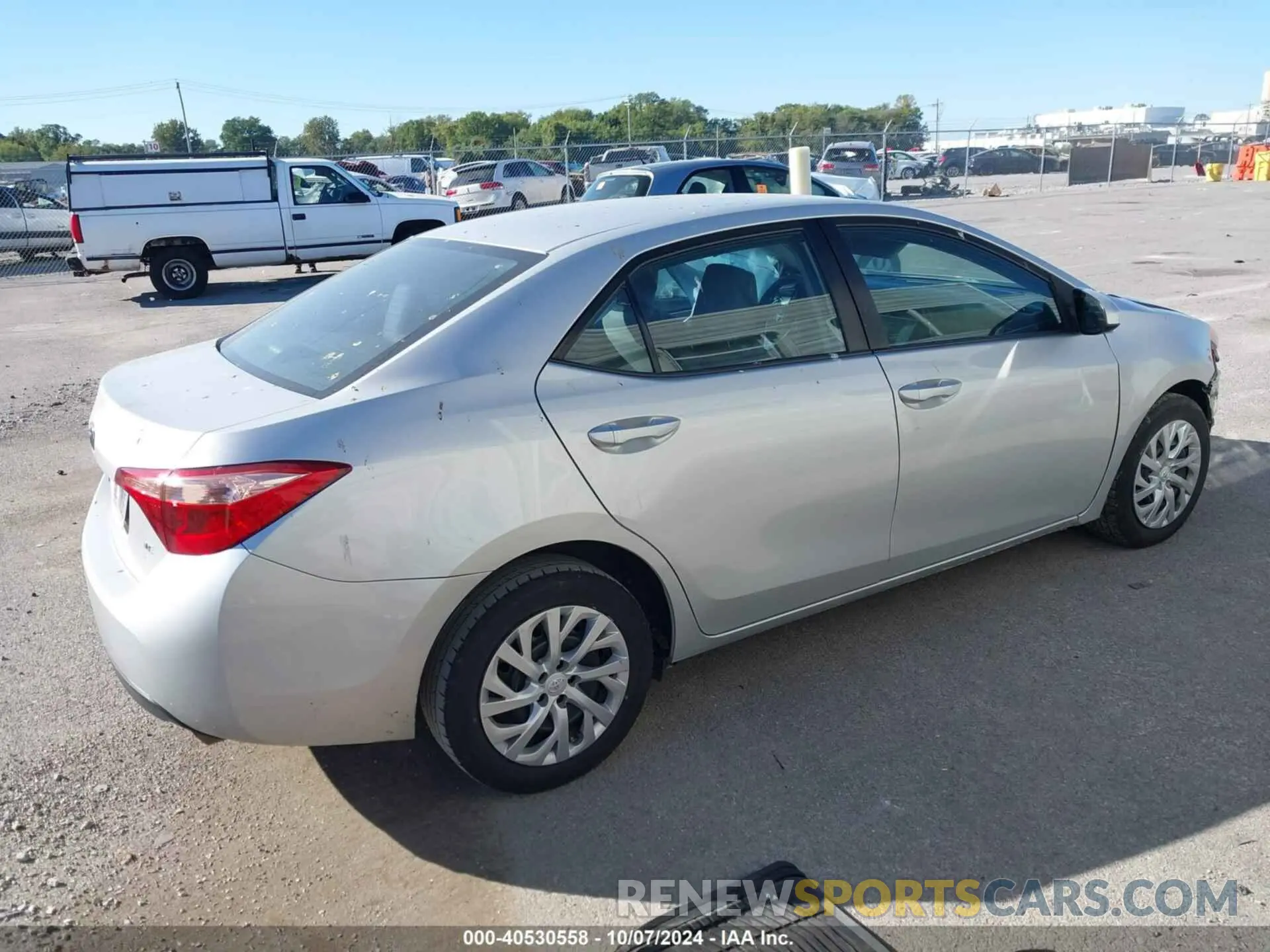 4 Фотография поврежденного автомобиля 5YFBURHE5KP939915 TOYOTA COROLLA 2019