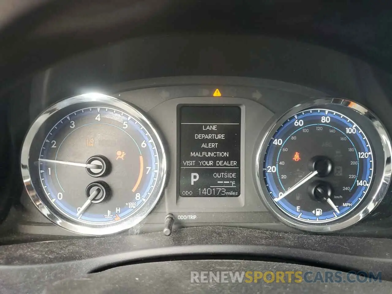 9 Photograph of a damaged car 5YFBURHE5KP940465 TOYOTA COROLLA 2019