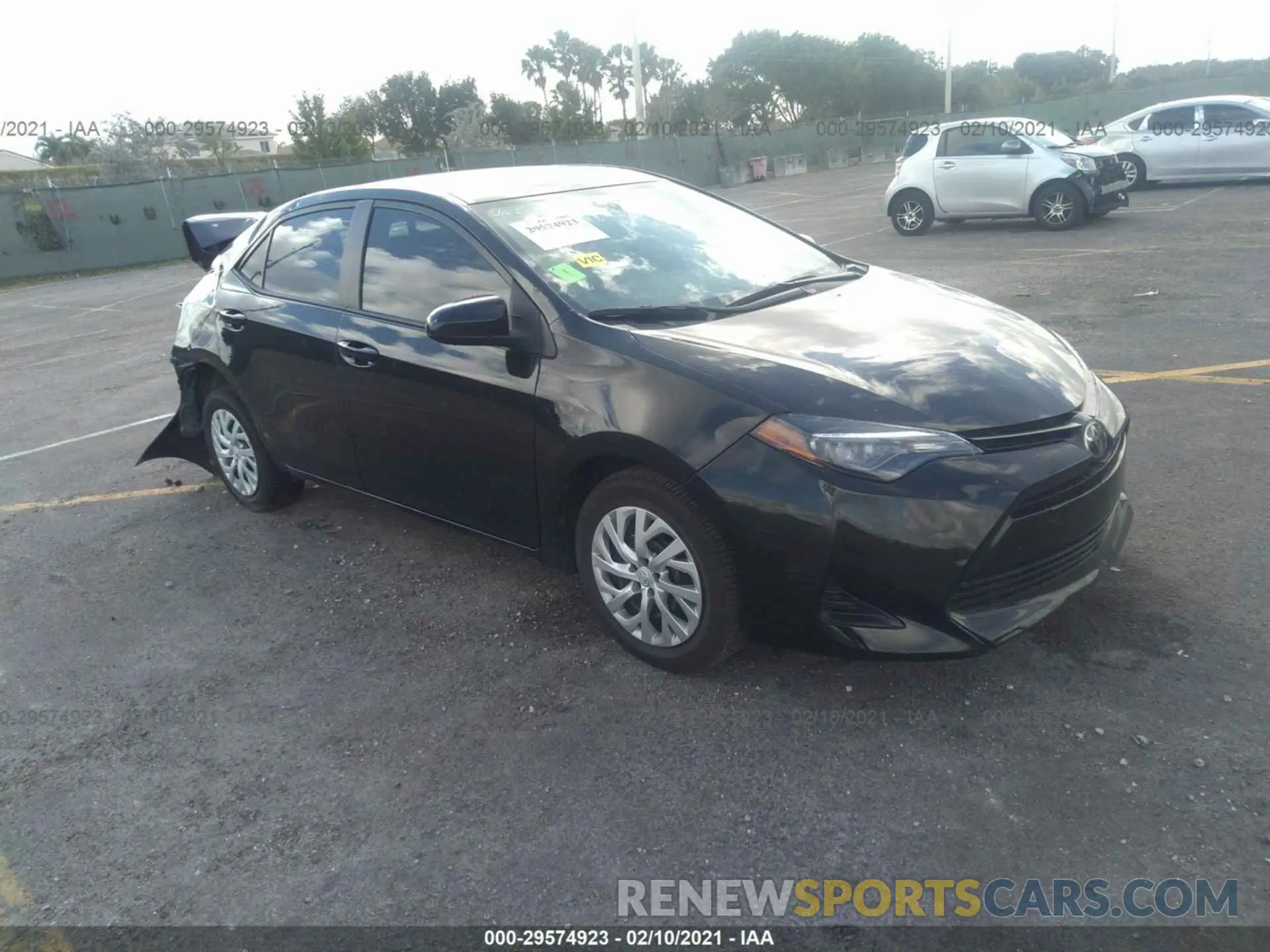 1 Photograph of a damaged car 5YFBURHE5KP943995 TOYOTA COROLLA 2019